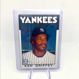 Yankees Ken Griffey 1986 Topps Baseball Card Excellent Condition MLB Legend